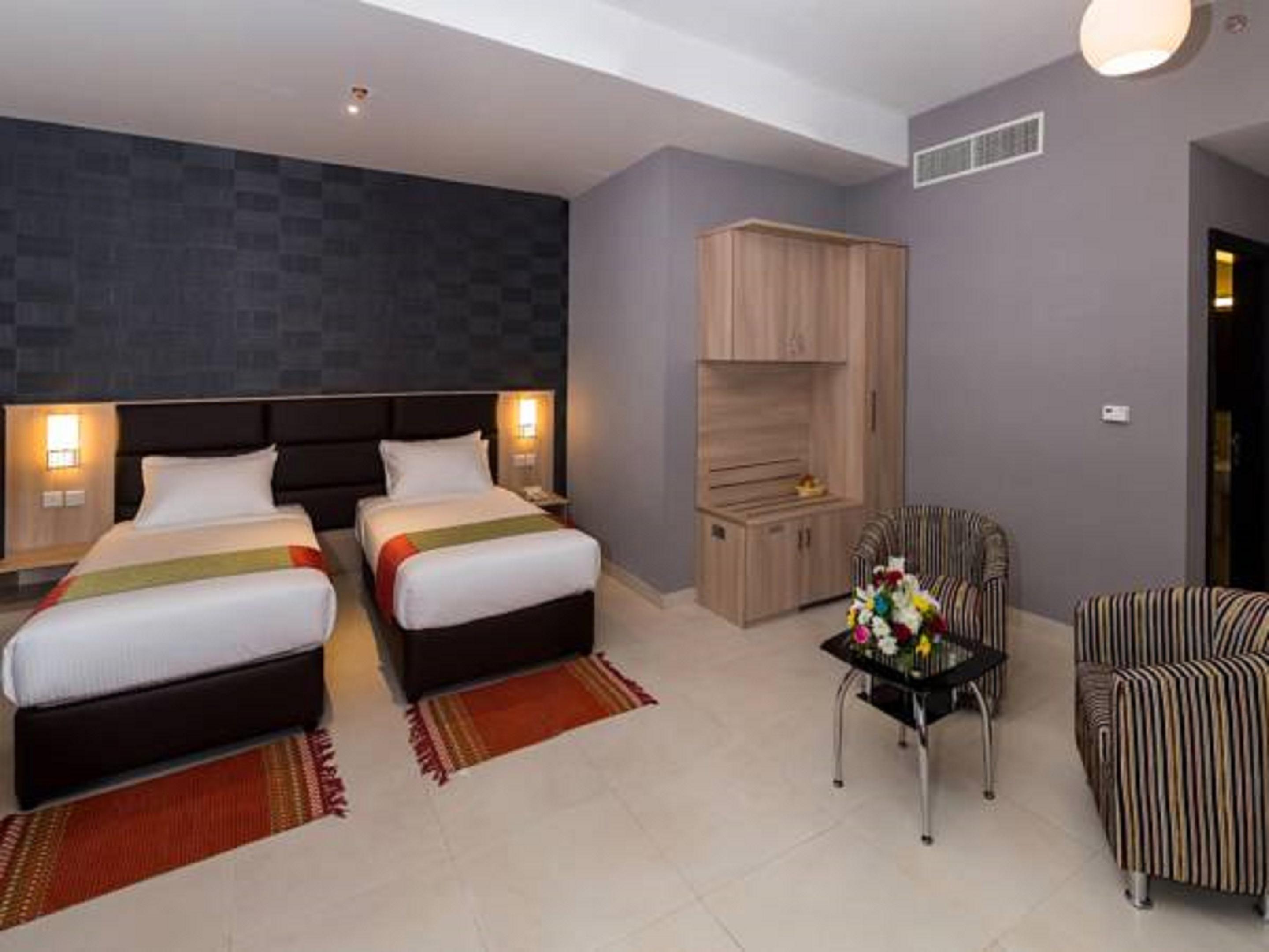 Florida Square Hotel Dubai Exterior photo